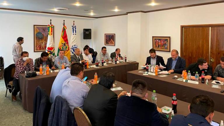 Tigo tiene 9 días para pagar a la FBF o habrá rescisión