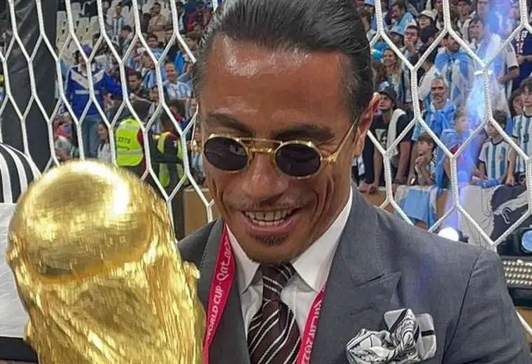 ¿Cómo el chef turco Salt Bae acabó en Qatar con la Copa del Mundo en sus manos?, la gran pregunta que trata de responder la FIFA