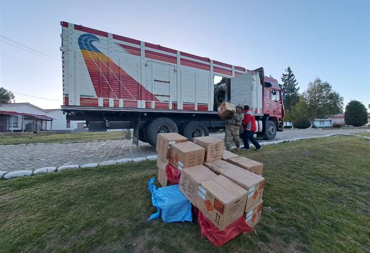 Decomisan 50 cajas de explosivos en carretera Chaguaya-Escoma