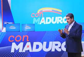 Maduro estrena programa en la TV estatal en año previo a elecciones presidenciales