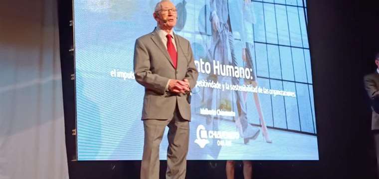 Idalberto Chiavenato generó expectativas entre empresarios y emprendedores