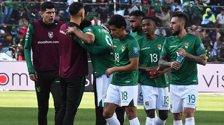 Bolivia se hunde entre los coleros luego del 0-3 ante Argentina