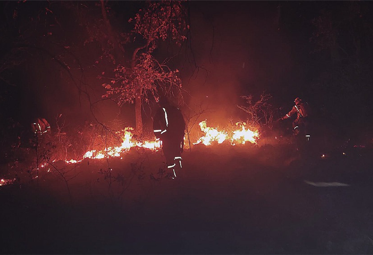 Bomberos forestales de Santa Cruz prevén año crítico para incendios en 2024