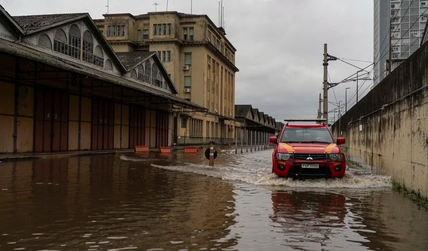 Cinco muertos y 18 desaparecidos por fuertes lluvias en el sur de Brasil