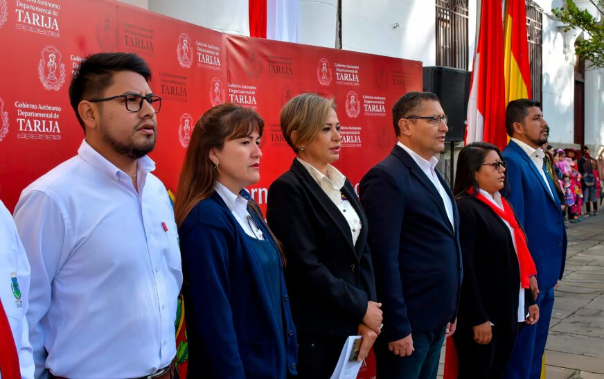 Conmemoran el Bicentenario y el Día del Periodista en Tarija