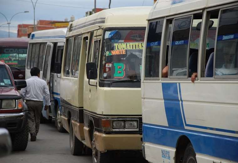 Transporte sindicalizado de Tarija considera aumento de pasajes