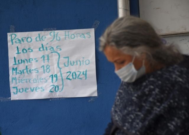 Trabajadores en salud de Tarija acatan paro de 96 horas en rechazo a ley de jubilación