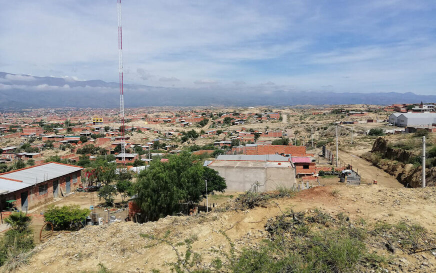 “El crecimiento urbano desordenado y el avasallamiento de terrenos en Tarija”