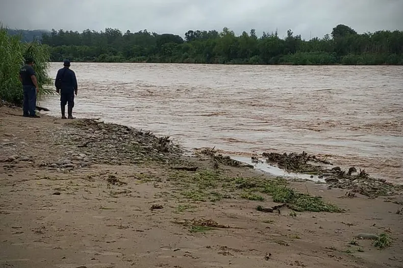 Alcaldía de Tarija realiza mantenimiento en rutas del transporte público