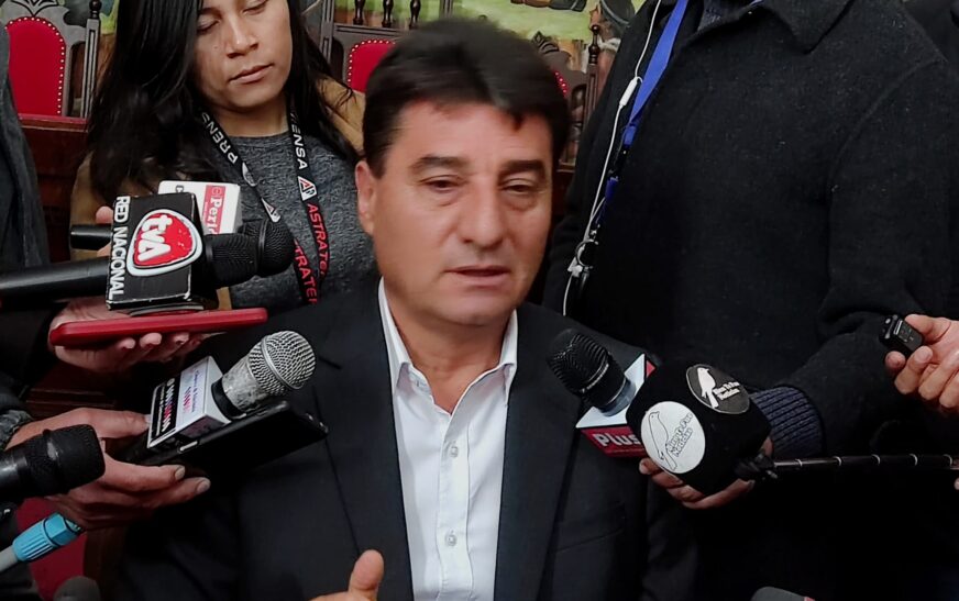 Tarija: Alcalde Johnny Torres Convoca a Diálogo Sobre Aumento de Tarifas de Transporte Público