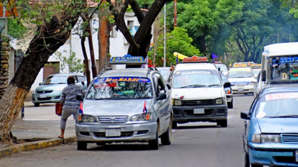 Tarija: Asociación ‘El Chapaco’ Mantiene Tarifa de 2 Bolivianos en Taxitrufi para Apoyar a Estudiantes y Trabajadores