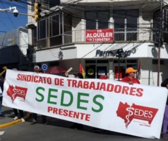 Protestas en Tarija: Trabajadores de Salud Exigen la Renuncia del Director del Sedes