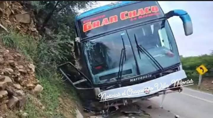 Accidente de Autobús en Tarija Deja Seis Lesionados: Investigan Causas del Sinistro