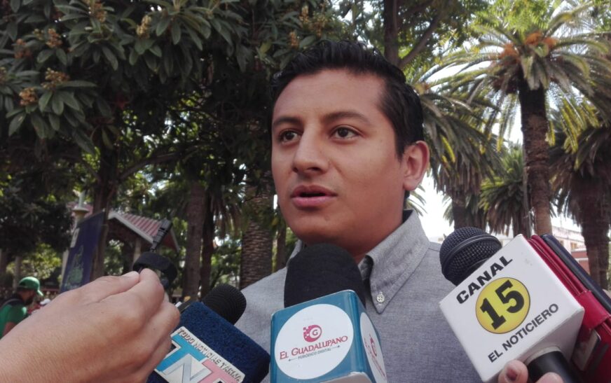 Diputado Adrián Vega critica créditos de Arce: ¿Un riesgo para la economía boliviana?