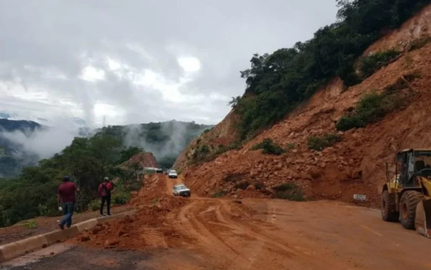 Urgente: Protestas en Tarija por el Mal Estado de las Carreteras tras Trágico Accidente