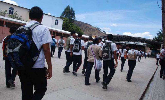 Educación en Tarija: Clases Presenciales Continuarán a Pese a Desafíos Climáticos y Aislamiento en el Chaco