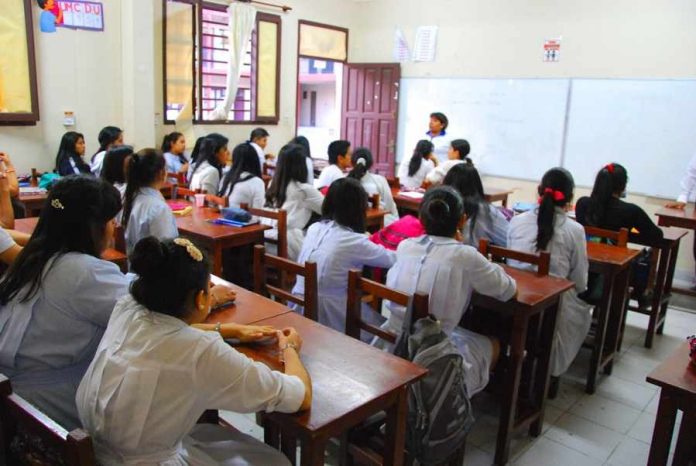 Tarija Mantiene Clases Presenciales a Pesar de Anuncios de Educación Virtual del Gobierno