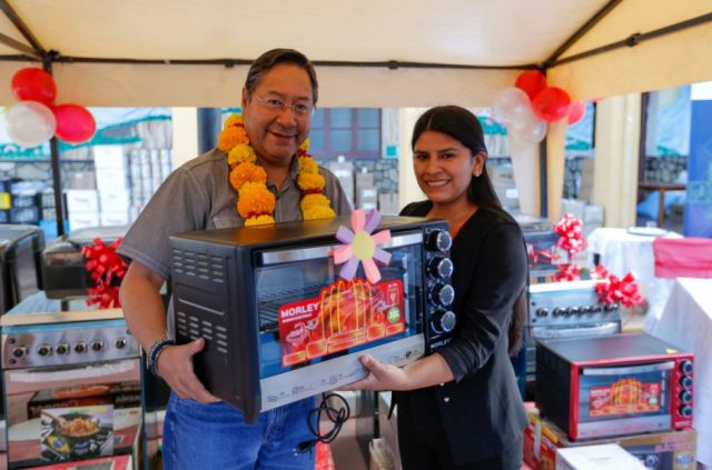 Arce Entrega Ayuda a Hogares Infantiles en Tarija por Día del Niño