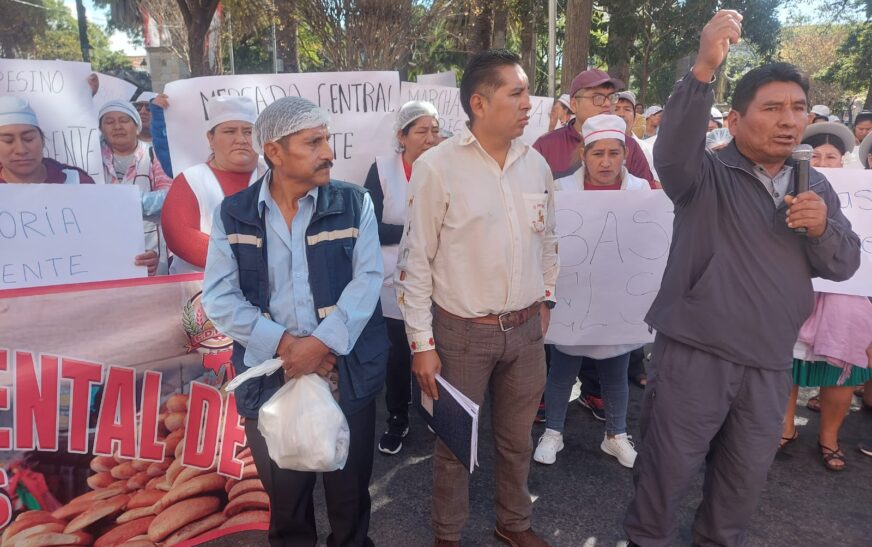 Panaderos de Tarija priorizan pan de 2 y 5 bolivianos por alto costo de la harina