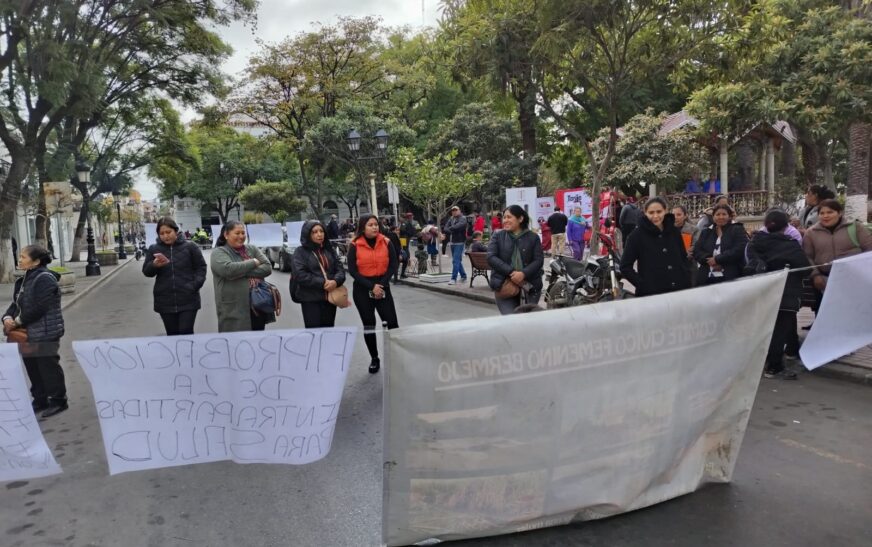 Hospital Bermejo: Protesta en Tarija por despidos y falta de recursos