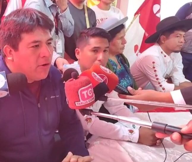 Exaliado de Evo Morales rompe y apoya a Andrónico Rodríguez 2025