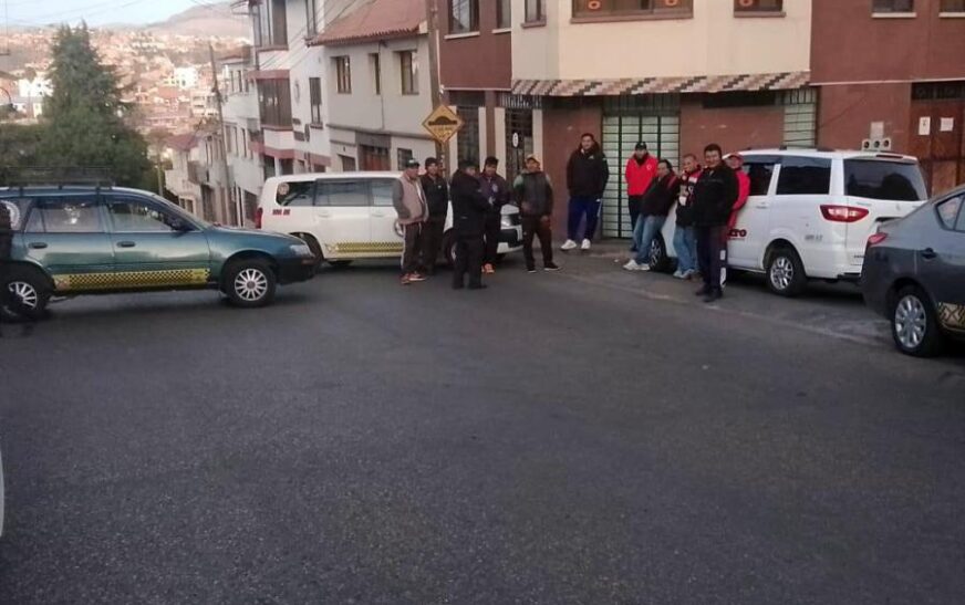 Sucre: Paro de transportistas por crisis económica y escasez de combustible