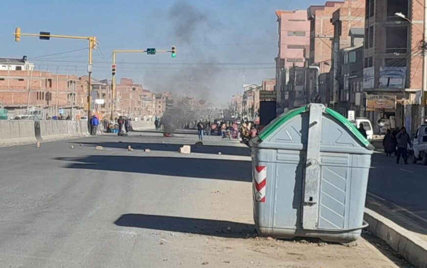 Fejuve El Alto inicia protesta indefinida por crisis económica
