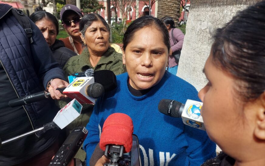 Familias de policías en Tarija protestan por envío sin equipo a zonas de conflicto