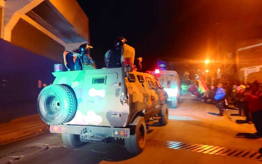 Alivio en Llallagua: Llegada de fuerzas de seguridad pone fin a bloqueo y violencia