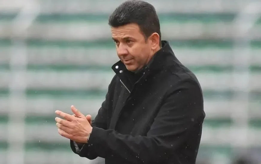 Baldivieso evalúa presente de Bolivia: jóvenes, Eliminatorias y fe en Villa Ingenio