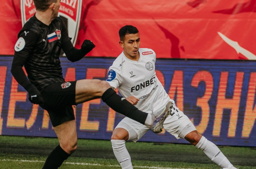 Roberto Carlos Fernández firma con Akron Tolyatti por tres temporadas