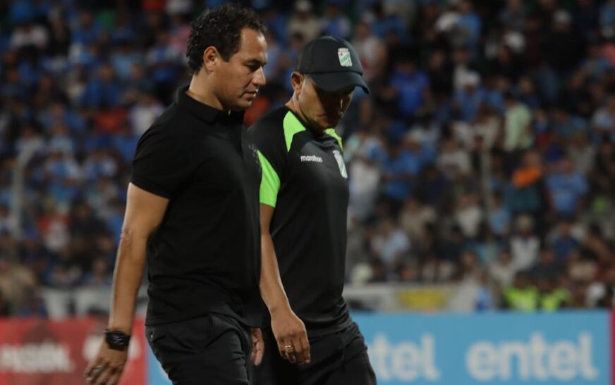 Técnico albiverde señala falta de eficacia como clave en derrota ante archirrival