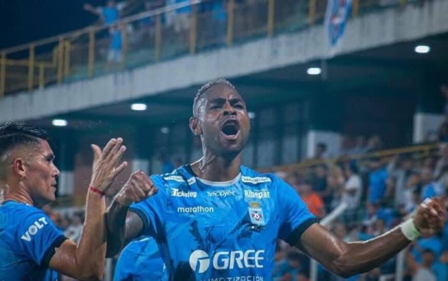 Enoumbá en gran forma busca un regreso a la Selección Boliviana