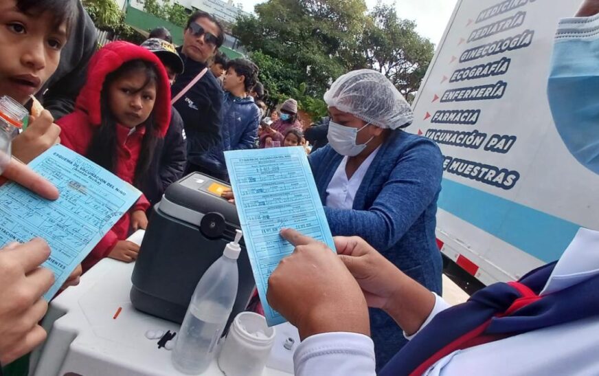 Bolivia declara emergencia sanitaria por sarampión ante baja vacunación y brotes regionales
