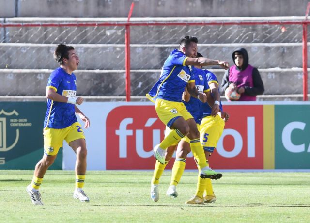 ABB remonta y lidera el Grupo C tras vencer a San Antonio