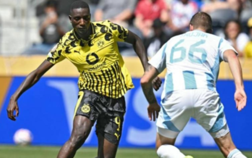 Borussia Dortmund asegura liderato de grupo con victoria ante Ulsan, Bellingham destaca en su debut
