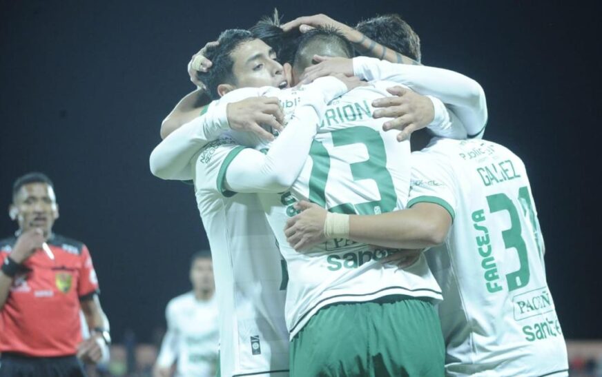 Oriente Petrolero vence 3-2 a Universitario en emocionante duelo de Copa Bolivia