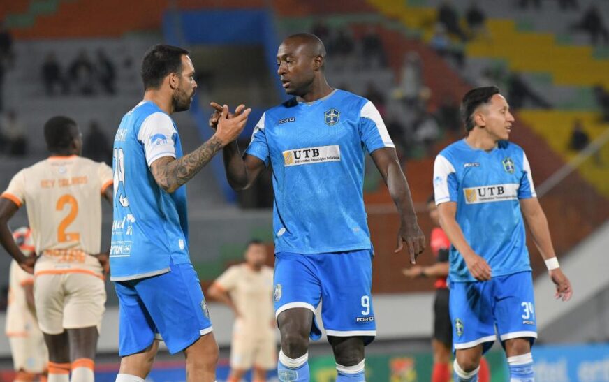 San Antonio golea a Aurora en la Copa Bolivia