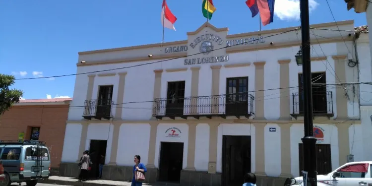 San Lorenzo: Sociedad civil exige reducción salarial de autoridades y aborda abandono de Casa de Justicia