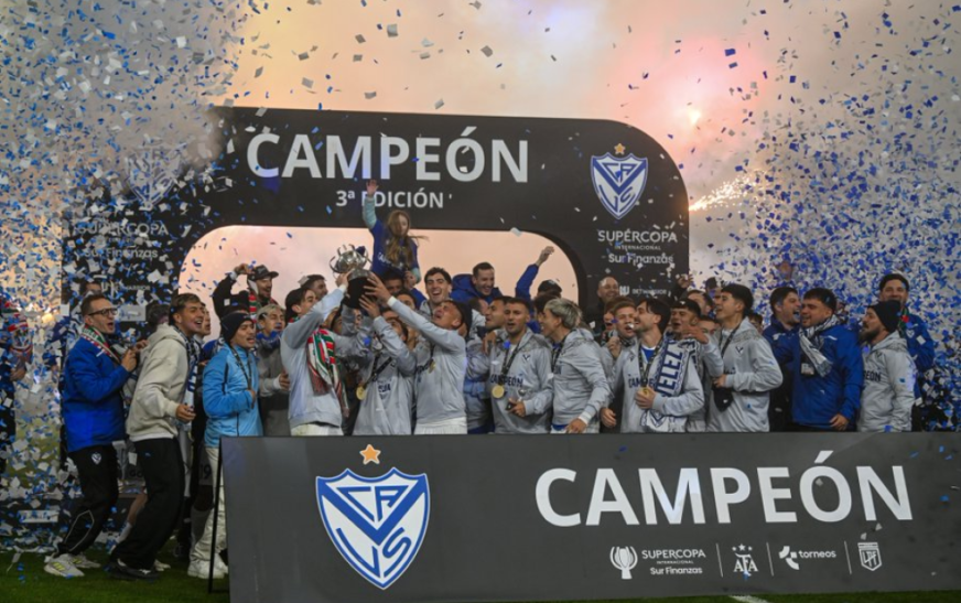 Vélez Sarsfield se corona campeón de la Supercopa Internacional ante Estudiantes