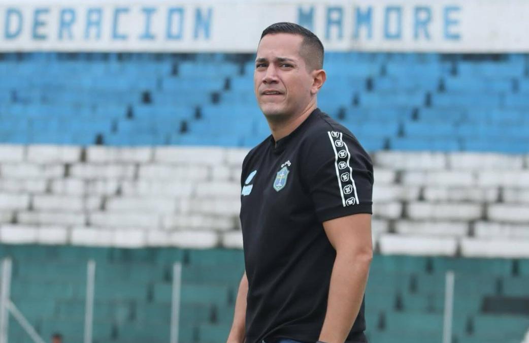 Leonardo Egüez asume el banquillo de Independiente de Sucre en medio de crisis y malos resultados