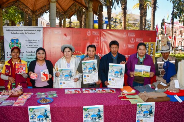 Feria de Camélidos en Yunchará y El Puente: Exposición, Gastronomía y Turismo