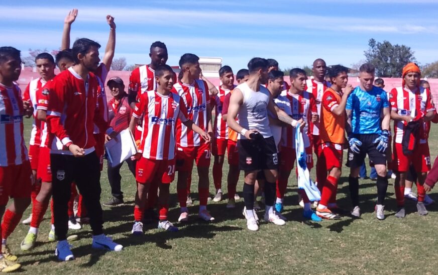 Municipal Tarija vence a Unión Tarija y avanza en la Copa Simón Bolívar