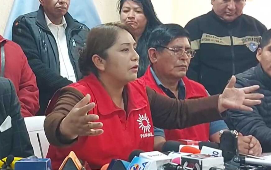 Ruth Nina defiende sus dichos como libertad de expresión revolucionaria ante proceso fiscal