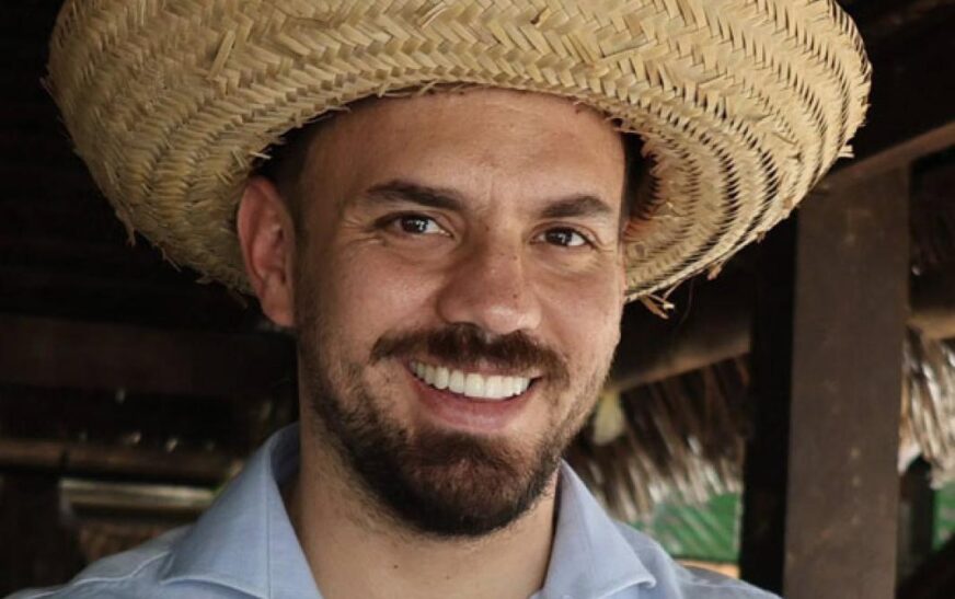 Del Castillo baila en campaña: Admiración en redes sociales sin traducción a votos