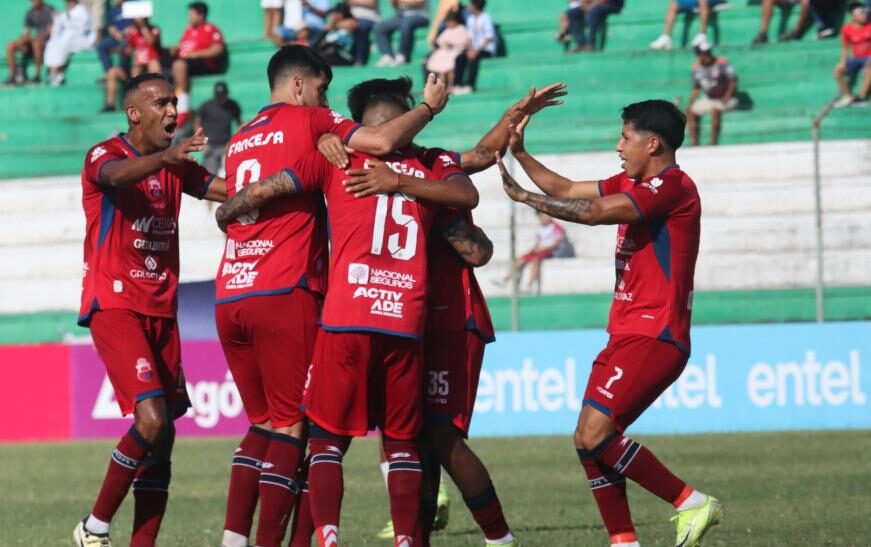 Guabirá golea a U de Vinto en un partido clave de la liga boliviana