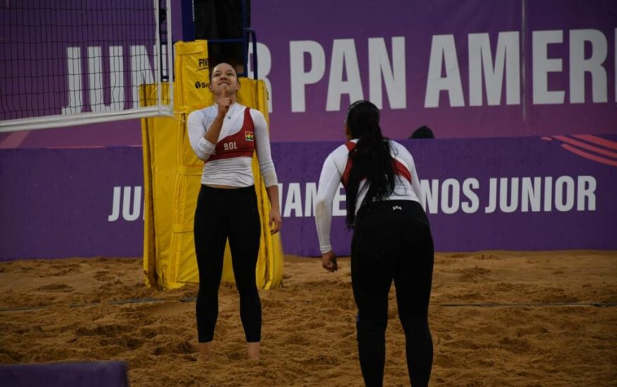 Chacón Galindo avanza a cuartos de final en competencia internacional de voleibol de playa
