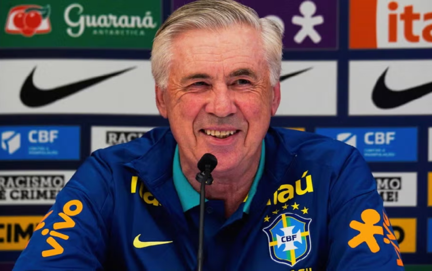 Ancelotti prueba alineación ofensiva con cuatro delanteros en el primer entrenamiento de Brasil grupo completo