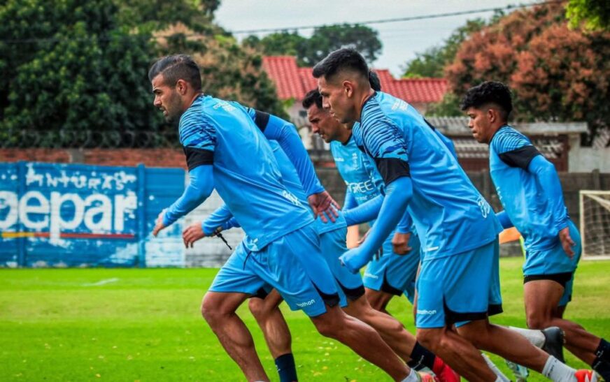 Blooming Afina Estrategia en Descanso con Plantel Completo para Próximos Desafíos