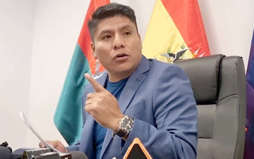 Loza cuestiona la moral de Tuto para opinar sobre Evo tras calificarlo de asesino y delincuente